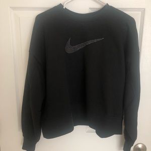 NEW Nike Swoosh Training Crew Sweatshirt in Black